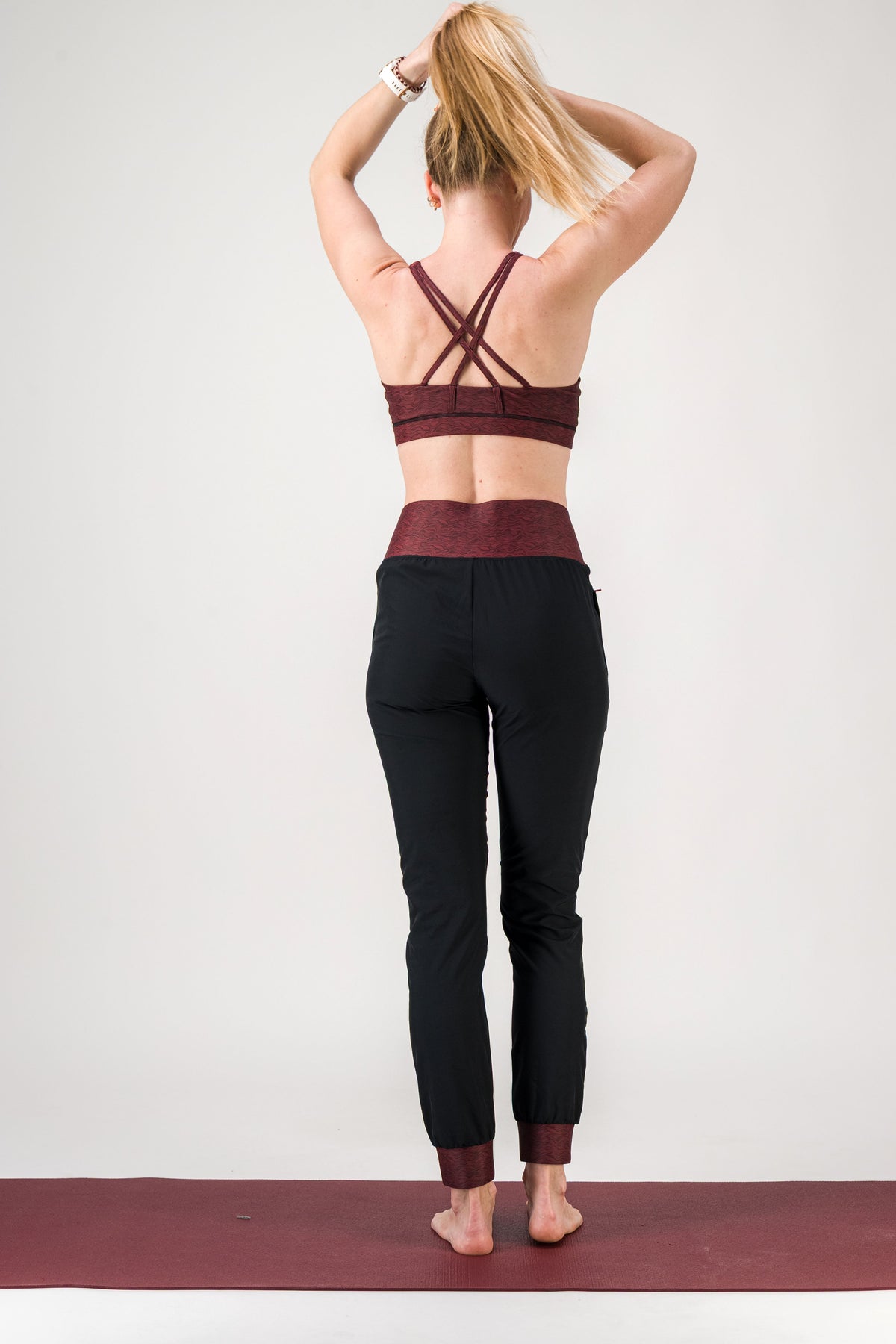 Brassière de sport ecoresponsable GAYA "Vibrations"– maintien modéré, confort et style gayaskin