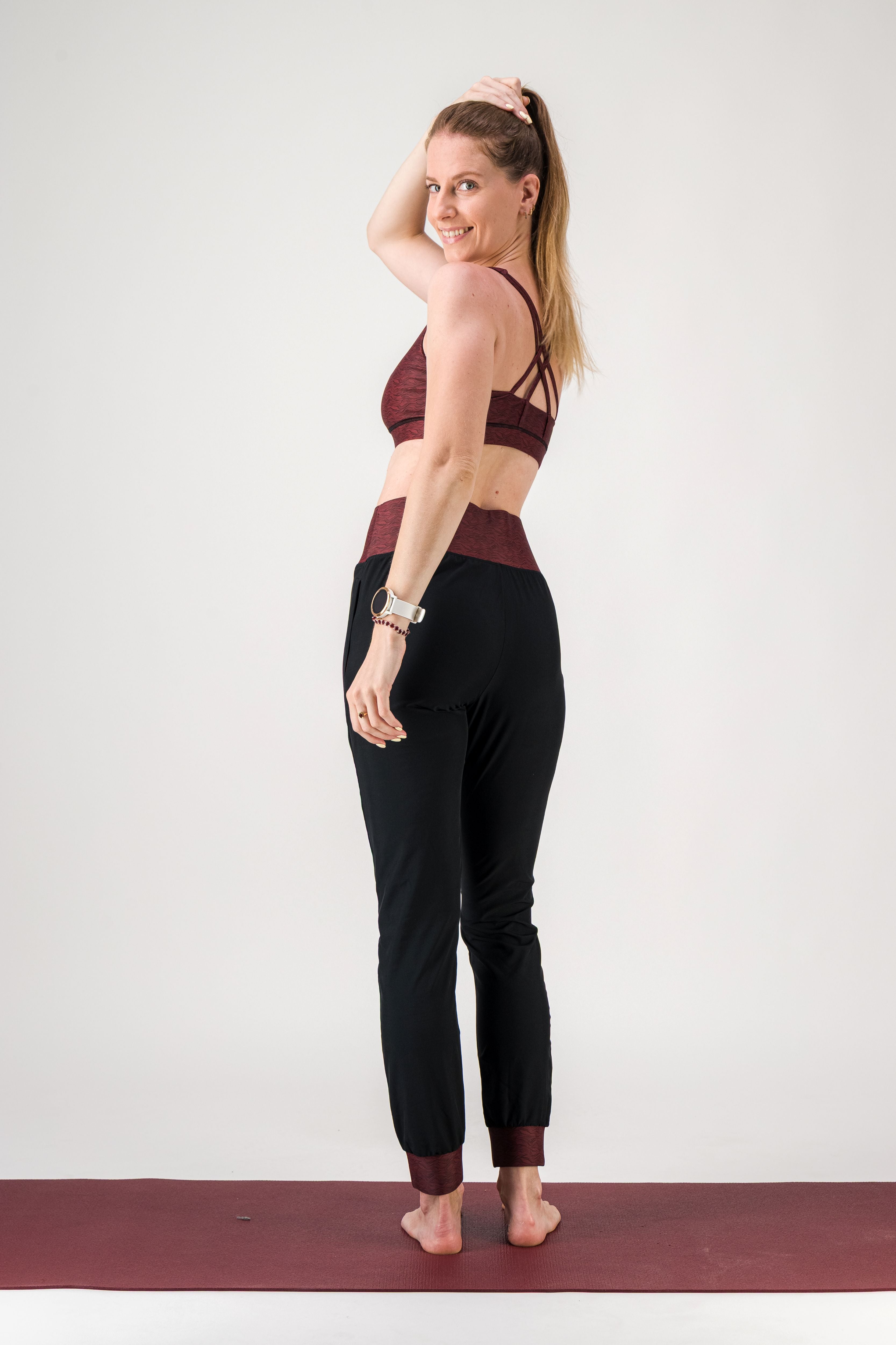 Jogging femme écoresponsable - Vibrations – léger, respirant et taille haute gayaskin