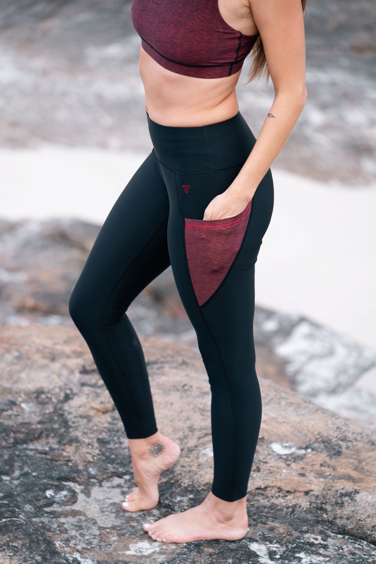 Legging de sport femme ecoresponsable "Vibrations"- Technique, poches et taille haute gayaskin