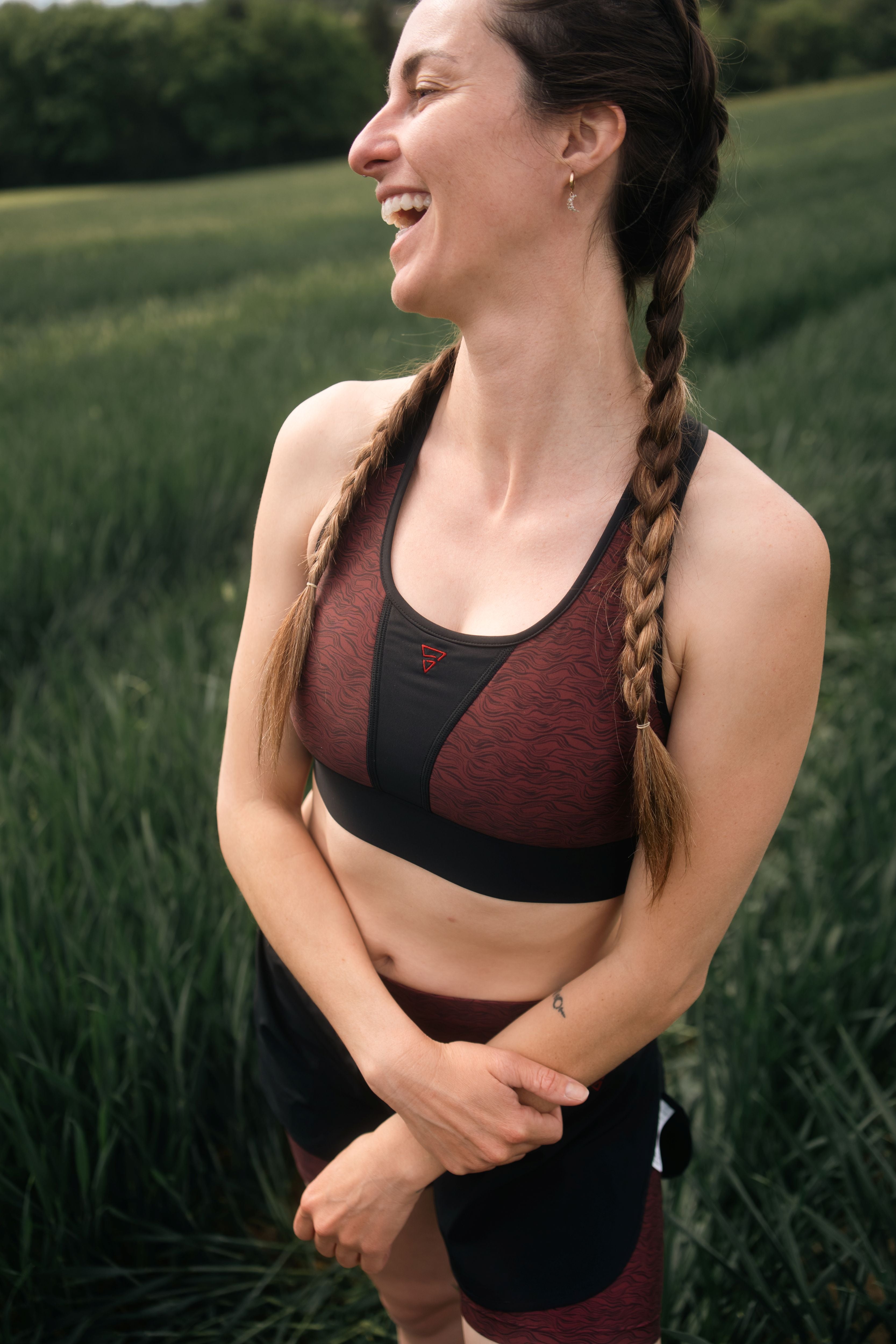 Brassière sport maintien fort SKIN V3 "Vibrations"–  Maintien fort technique et style, écoresponsable gayaskin