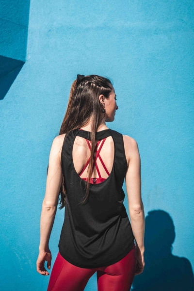 4 Debardeur gayaskin noir dos avec ensemble Helios rouge