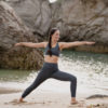 posture yoga ensemble eco responsable phoenix gris